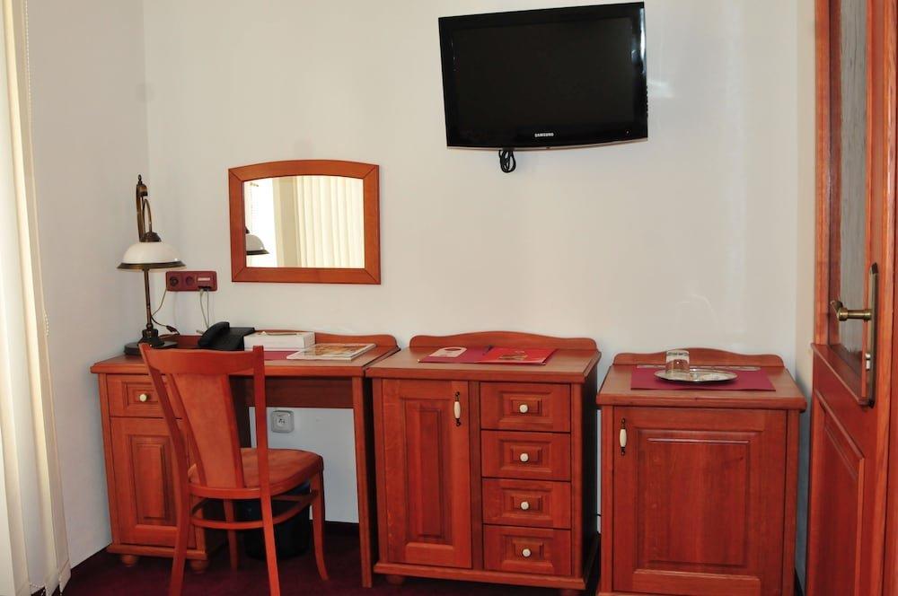 Hotel Pegas เบอร์โน ภายนอก รูปภาพ